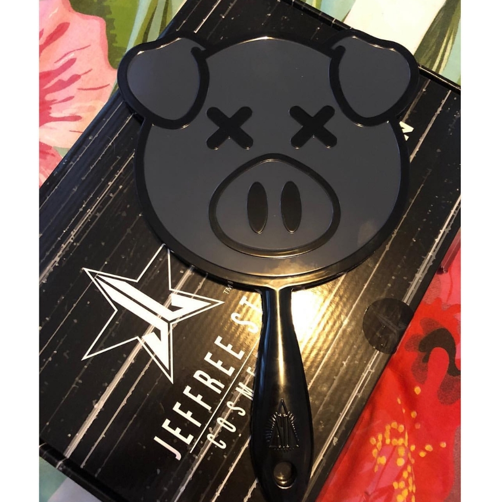 Reserved mirror bundle Jeffree Star